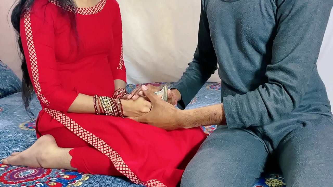 Devar ne bhabhi ko do lakh rupaye ka latch de kr sari rat sath sone ko kaha Indian man cheat friend’s wife fucked by big cock full story desi porn sex